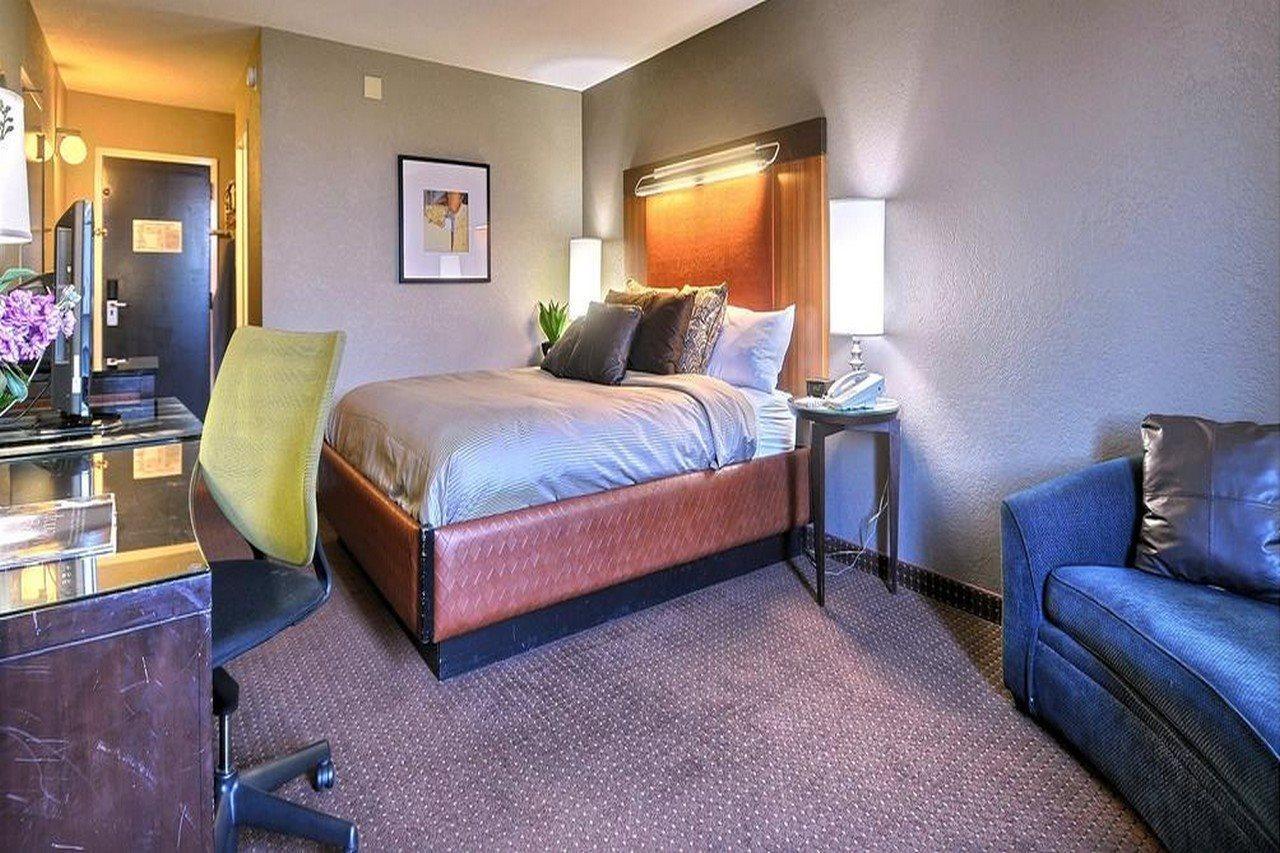 Travelodge By Wyndham Airport/graceland Hotel 2*