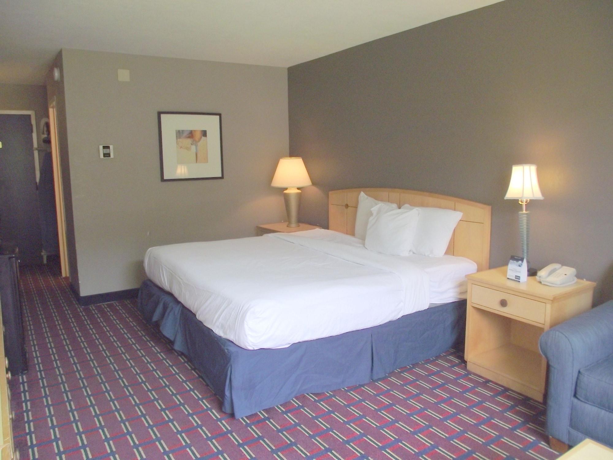 Travelodge By Wyndham Airport/graceland 2*