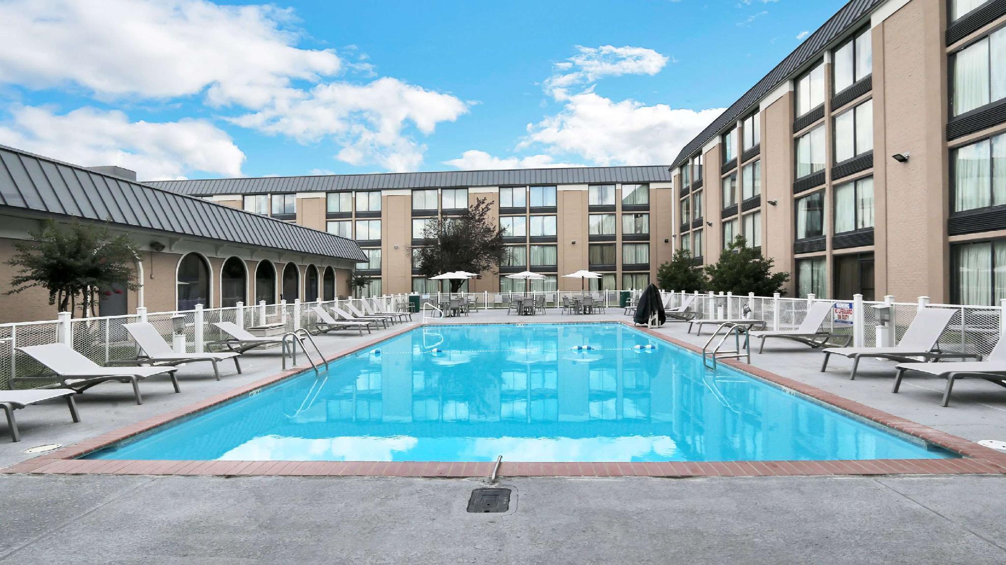 Hotel Travelodge By Wyndham Airport/graceland 2*