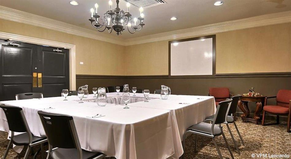 Travelodge By Wyndham Airport/graceland Hotel 2*